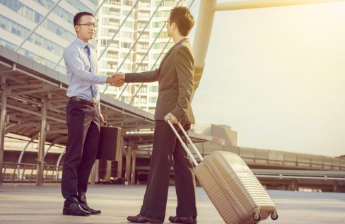 memilih partner travel corporate